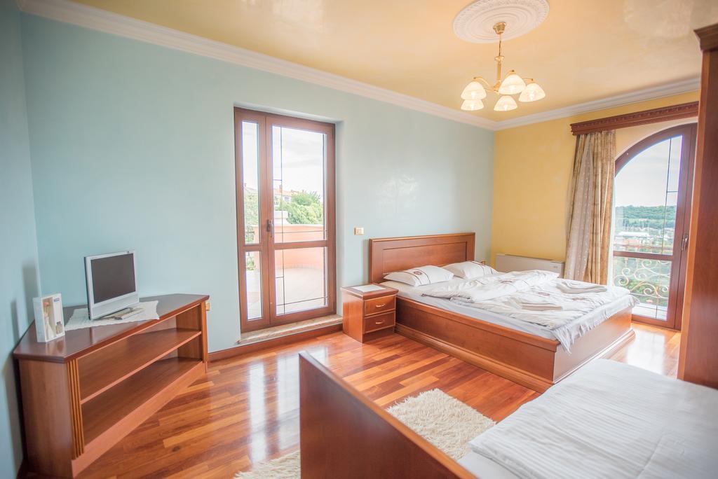 Apartments Leonarda ポルトローシュ エクステリア 写真