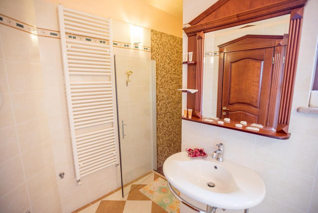 Apartments Leonarda ポルトローシュ エクステリア 写真