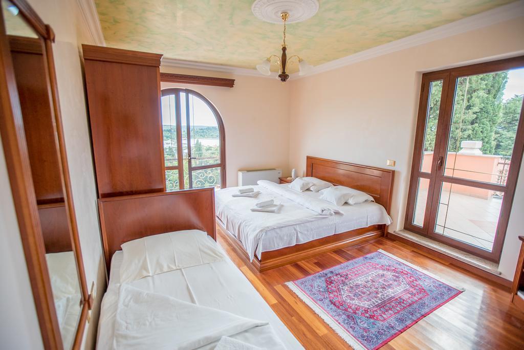 Apartments Leonarda ポルトローシュ エクステリア 写真