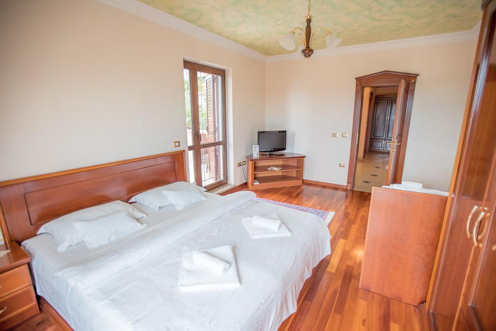 Apartments Leonarda ポルトローシュ エクステリア 写真